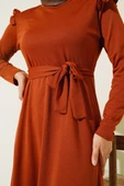 Omuz Fırfırlı Kuşaklı Elbise Taba - 4