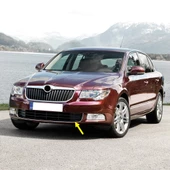 Skoda Superb 2 2009-2013 Ön Tampon Orta Izgara Sol Parça 3T0853665 - 1