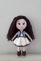 Süslü Kız Bebek Amigurumi Organik Oyuncak - 1