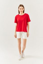 Kırmızı Oversize Rahat %100 Pamuklu Penye Bisiklet Yaka Kısa Kol Basic T-Shirt - 2
