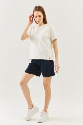 Beyaz Oversize Rahat %100 Pamuklu Penye Bisiklet Yaka Kısa Kol Basic T-Shirt - 1