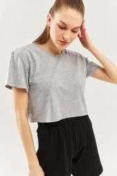 Gri Oversize Rahat %100 Pamuklu Penye Bisiklet Yaka Kısa Kol Basic Crop T-Shirt - 2