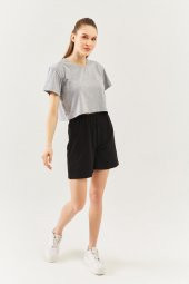 Gri Oversize Rahat %100 Pamuklu Penye Bisiklet Yaka Kısa Kol Basic Crop T-Shirt - 3