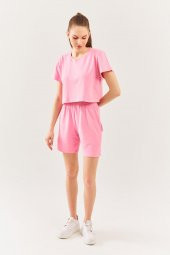 Pembe Oversize Rahat %100 Pamuklu Penye Bisiklet Yaka Kısa Kol Basic Crop T-Shirt - 4