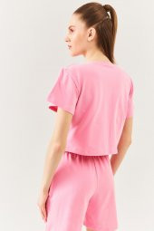 Pembe Oversize Rahat %100 Pamuklu Penye Bisiklet Yaka Kısa Kol Basic Crop T-Shirt - 5