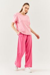 Pembe Oversize Rahat %100 Pamuklu Penye Bisiklet Yaka Kısa Kol Basic T-Shirt - 3