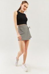 Siyah Sıfır Kol Bisiklet Yaka Vucuda oturan %100 Pamuklu Kaşkorse Esnek Crop Bluz - 4