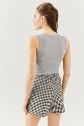 Gri Sıfır Kol Bisiklet Yaka Vucuda oturan %100 Pamuklu Kaşkorse Esnek Crop Bluz - 5