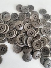 Gritti Group 4 Delikli Organik Düğme 17.5 mm Gri 100 Adet - 5
