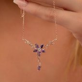 Gümüş Pazarım Ametist Taşlı Manolya Çiçeği Süzme Gümüş Kolye thumbnail 1