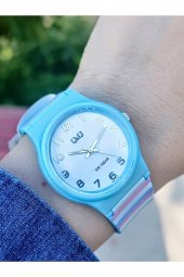 Q&Q Silikon Kordonlu 10 Atm Su Geçirmez Unisex Kol Saati NSV06A-014VY - 1