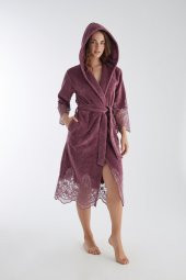 Dantelli Uzun Kapüşonlu Triga Bambu Cotton Bayan Bornoz thumbnail 4