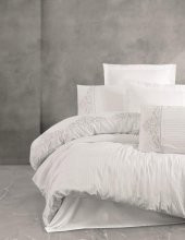 Cotton Box Brode Nakışlı Çift Kişilik Saten Nevresim Takımı Genny Beyaz thumbnail 2