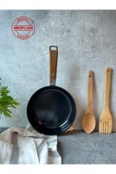 NEOFLAM BIEN ALÜMİNYUM DÖKÜM WOK TAVA SİYAH 20 CM - 6