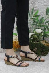 Guja 23Y151-16 Anatomik Rahat Dolgu Taban Boncuklu Kadın Sandalet thumbnail 3