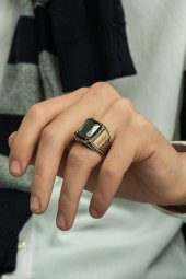 Siyah Oniks Taşlı İsimli 925 Gümüş Erkek Yüzük thumbnail 2