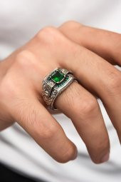 Yeşil Taşlı Erzurum Oyma Desenli 925 Gümüş Erkek Yüzük thumbnail 4