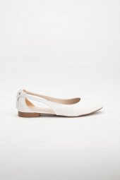 Yan Açık Beyaz Kadın Babet thumbnail 3