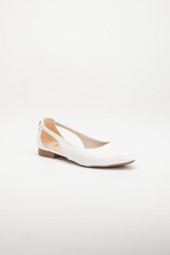 Yan Açık Beyaz Kadın Babet thumbnail 4