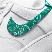 Nike Air Force 1 07 Essential White Green Paisley - 3