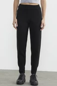 Jogger Rahat Kalıp Triko Pantolon - Siyah thumbnail 4