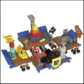 Hot Wheels Monster Trucks Muhteşem Çarpışma Arenası HNB96 - 4