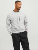 JACK JONES Erkek Cep Modelli Tarz Bisiklet Yaka Sweatshirt 12241523 thumbnail 1
