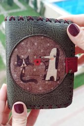 El Yapımı Kadın Cüzdan Vegan Deri Kedi Köpek Görselli Haki Renk - 1