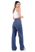 Bacakları Yırtıklı ve Paçaları Yırtmaçlı Geniş Paçalı Kadın Kot Pantolon Jean Orta Mavi Denim - 4
