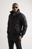 Regular Fit Dik Yaka Fermuar Ve Çırtçırt Kapamalı Beli Ve Kolları Lastikli Spor Şişme Kısa Mont - 11