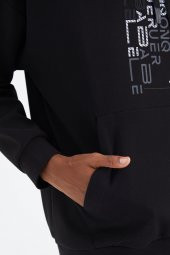 TOMMY LIFE Siyah Kapüşonlu Baskı Detaylı Rahat Kalıp Erkek Sweatshirt - 88285 T14ER-88285 - 2