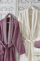 Family Dantelli Mor & Krem Aile Bornoz Seti 6 Parça Çeyizlik Kadın Erkek Bornoz Banyo Havlu Takımı - 2