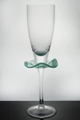 Paşabahçe El İmalatı Kristal Yeşil Fırfır Detaylı Şampanya Kadehi 1 Adet 21330 thumbnail 1