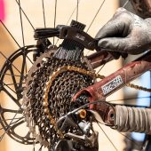 Muc-Off Claw Temizlik Fırçası - 3
