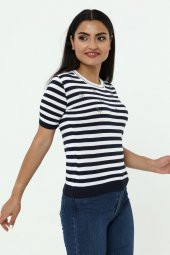Çizgili Yonca Kısa Kol Fit Kesim T-shirt - 3