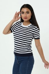 Çizgili Yonca Kısa Kol Fit Kesim T-shirt - 4