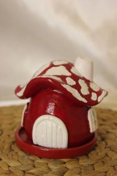 Konik Tütsülük Mantar Hobit Ev Kırmızı thumbnail 1