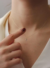 14 Ayar Altın Tektaş Kolye thumbnail 2