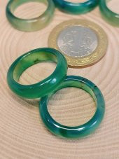 Akik Taşı Yüzük Yeşil Alacalı 6mm Kalınlığında (Standart Ölçü) thumbnail 3