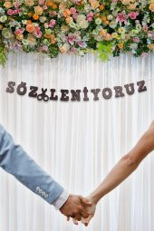 Siyah Sözleniyoruz Yazılı Banner , Özel Gün, Davet Organizasyonu , Kına, Nişan, Düğün , Simli Eva - 1