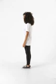 Blackpink Jisoo Signature Beyaz Kadın V yaka Tshirt - 3