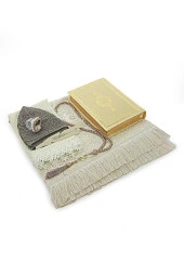 Sandıklı Çeyizlik Seccade Seti Damat Gelin Bohçasına Uygun Hediyelik Şal Kuranı Kerim Seti Gold thumbnail 3