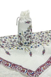 İpek Dokulu Taşıma Çantalı Lale İşlemeli Seccade - Kırmızı thumbnail 2