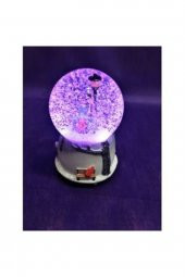 Büyük Boy Sokak Lambası Altında Oturan Işıklı Otomatik Üflemeli Kar Küresi thumbnail 3