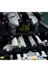 LEGO Technic PEUGEOT 9X8 24H Le Mans Hybrid Hypercar 42156,Oyuncak Araba Yapım Seti - 3