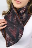Kadın Atkı Boyunluk Düğmeli Peluş Kadife Zigzag Kahve - 1