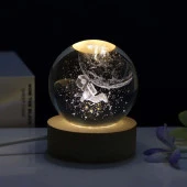 Uzay Ay ve Astronot Tasarımlı Ahşap Altlıklı Işıklı Büyük Cam Küre - 1