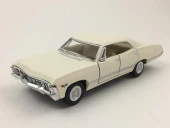 Kinsmart 1967 Chevrolet Impala 1:43 Krem Çek Bırak Model Araba thumbnail 2