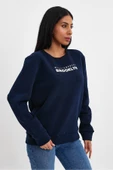 Kadın Bisiklet Yaka Rahat Kalıp 3 iplik Kalın Brooklyn Baskılı Sweatshirt SPR24swk29 thumbnail 3
