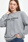 Kadın Bisiklet Yaka Rahat Kalıp 3 iplik Kalın Californıa Baskılı Sweatshirt SPR24SWK32 - 10